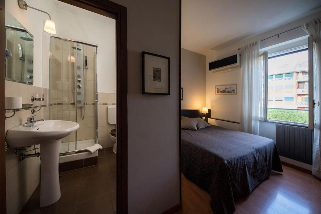 Domus Appia 154 Bed & Breakfast