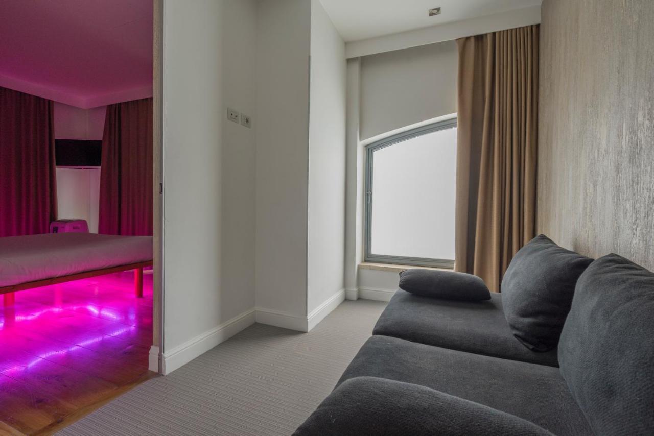 Colosseum Jacuzzi Suites *
