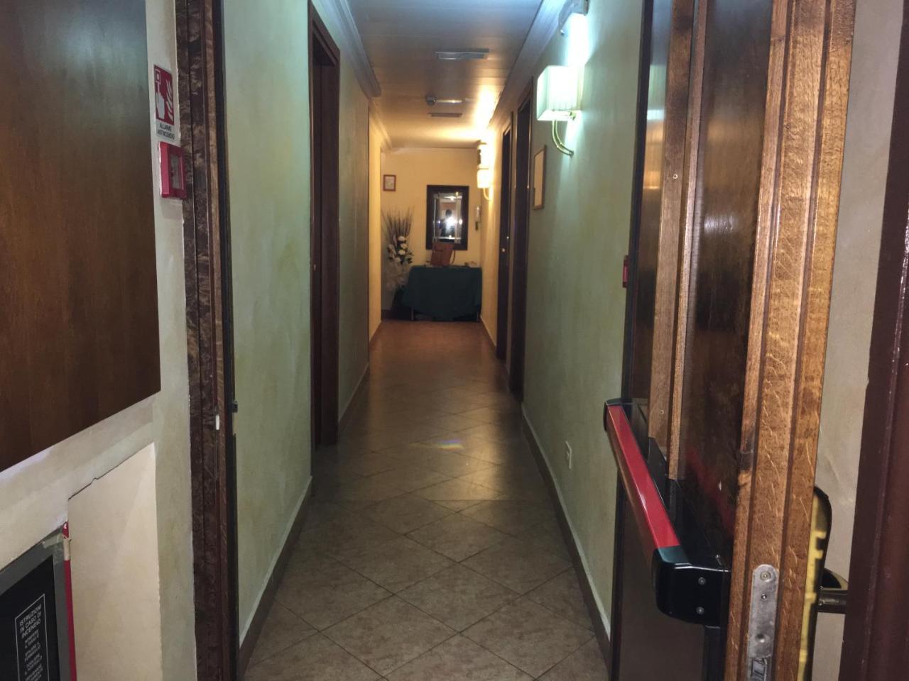 Divine 2* Rome
