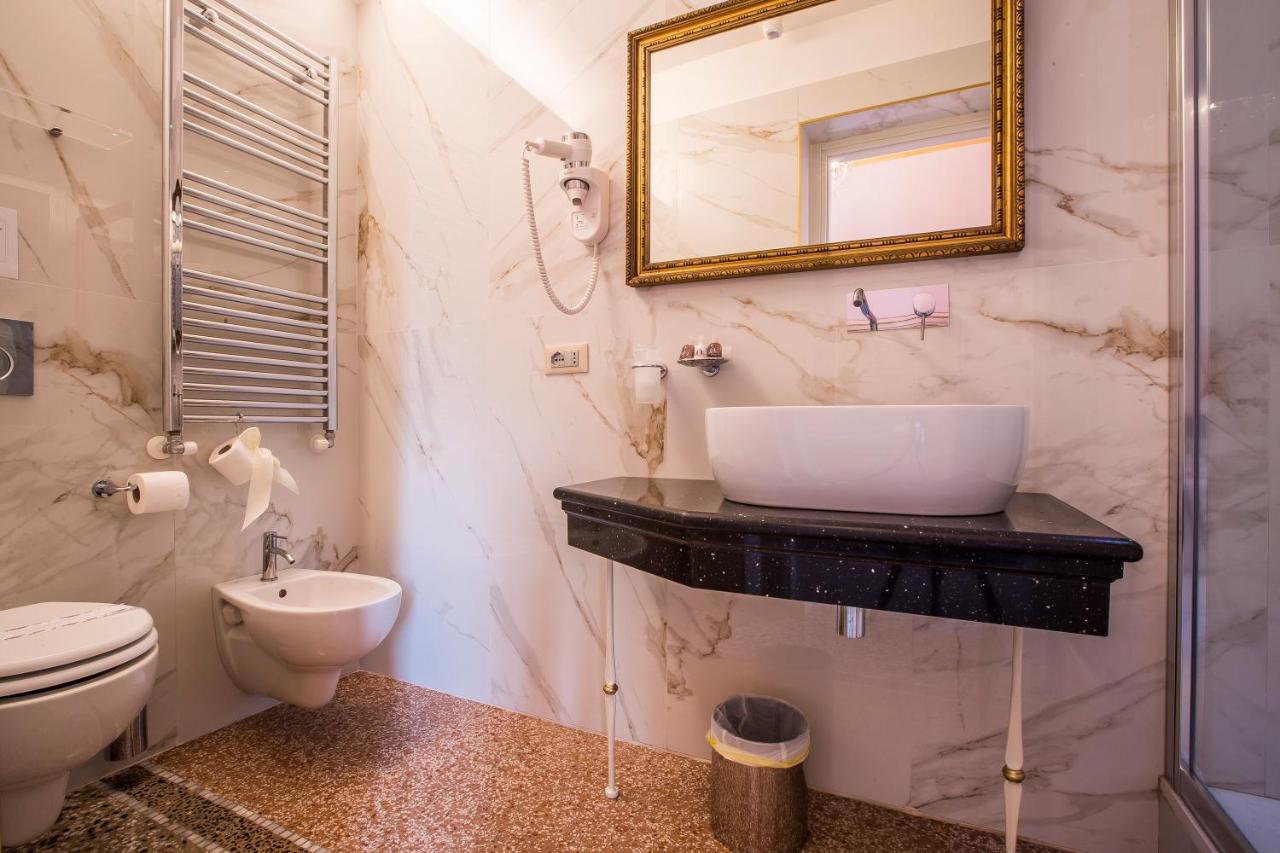 Guest house Trastevere Royal Trilussa 4*