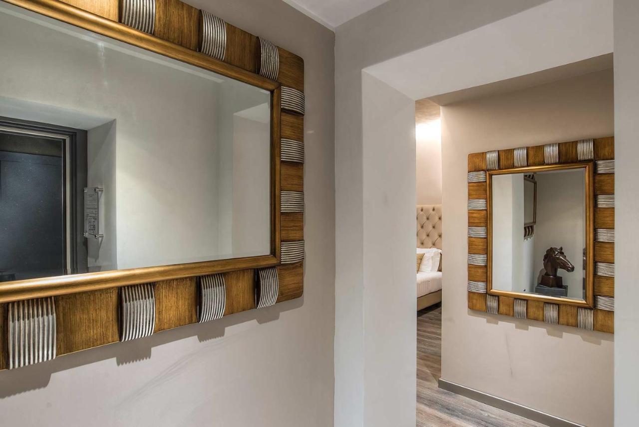 Colonna Del Corso 3* Rome