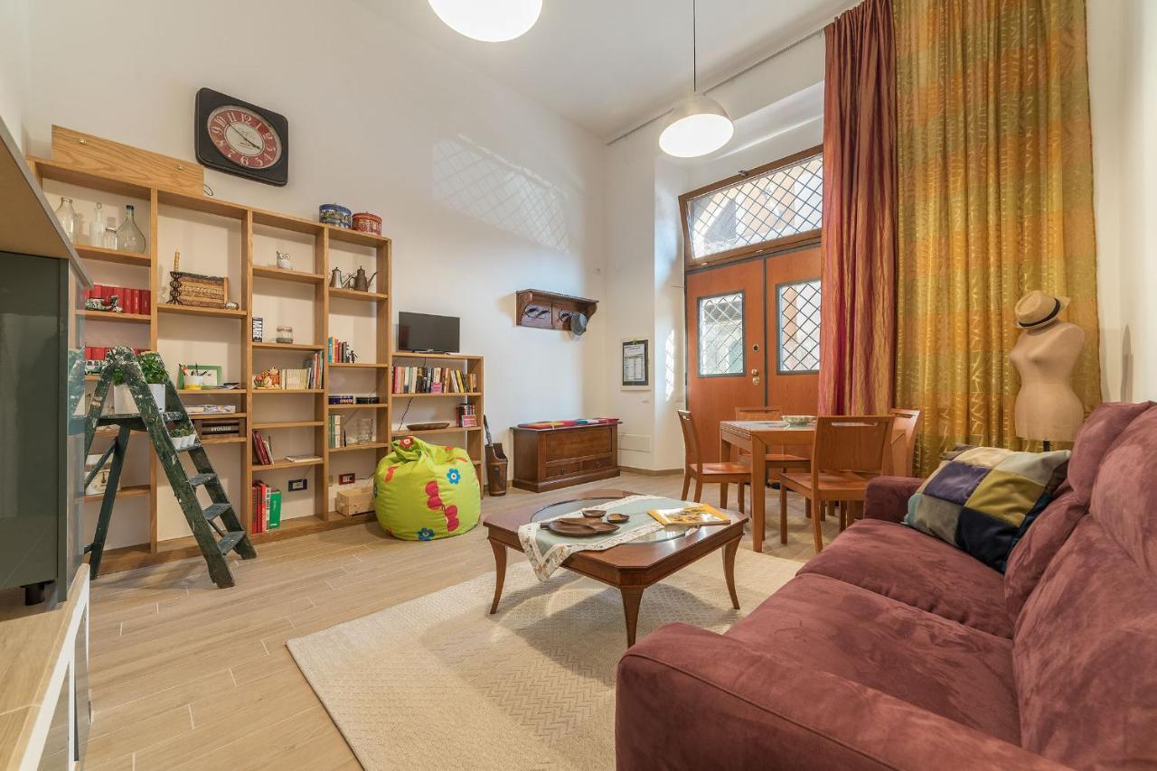 Monti Artistic Flat Rome