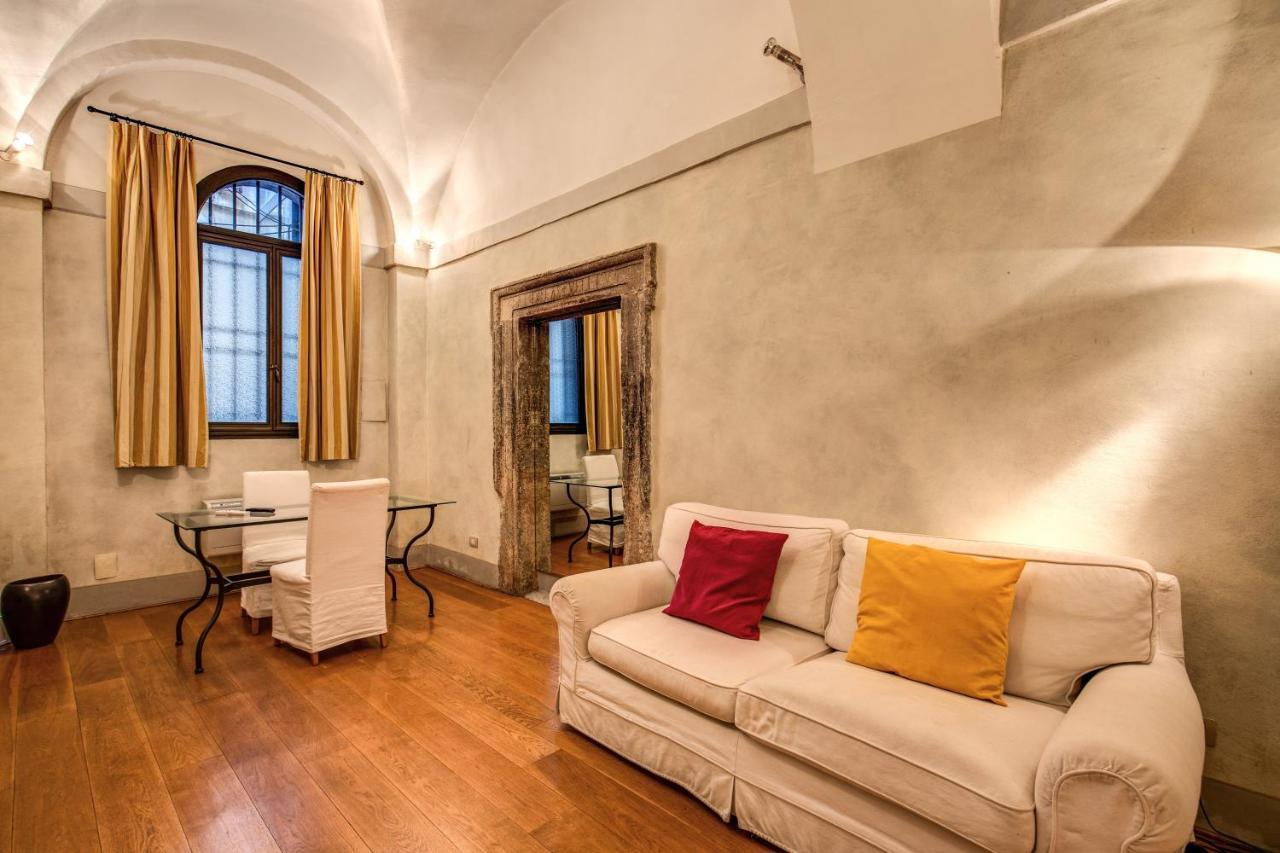 Magenta Collection Specchi Rome