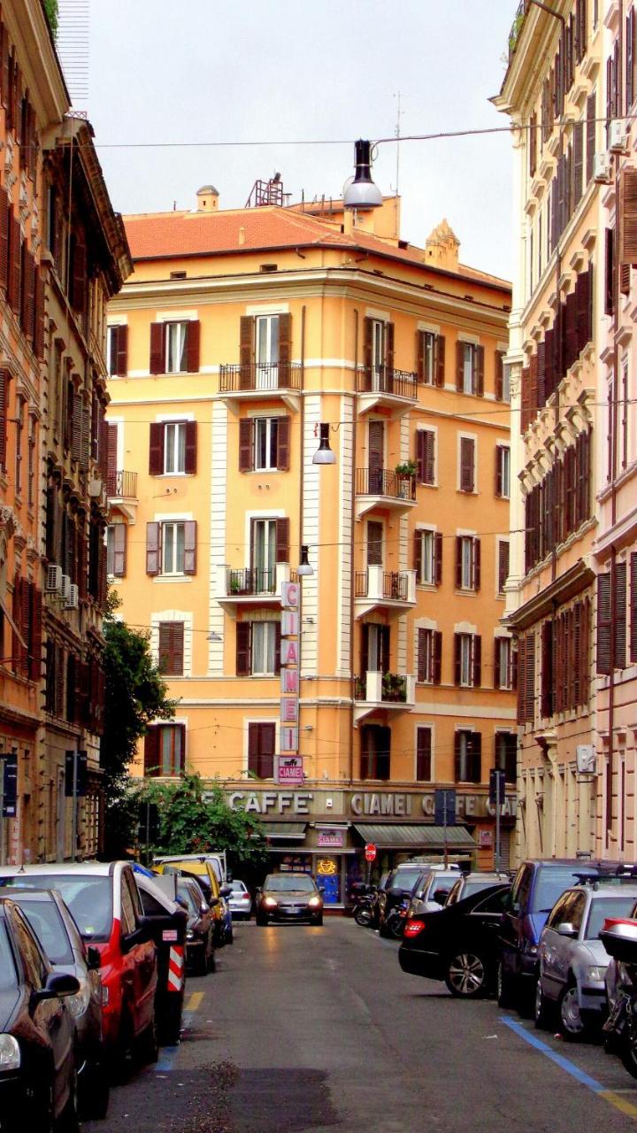 La Casa Verde Roma - Free Secure Parking If You Book 3 Nights Casa de hóspedes *
