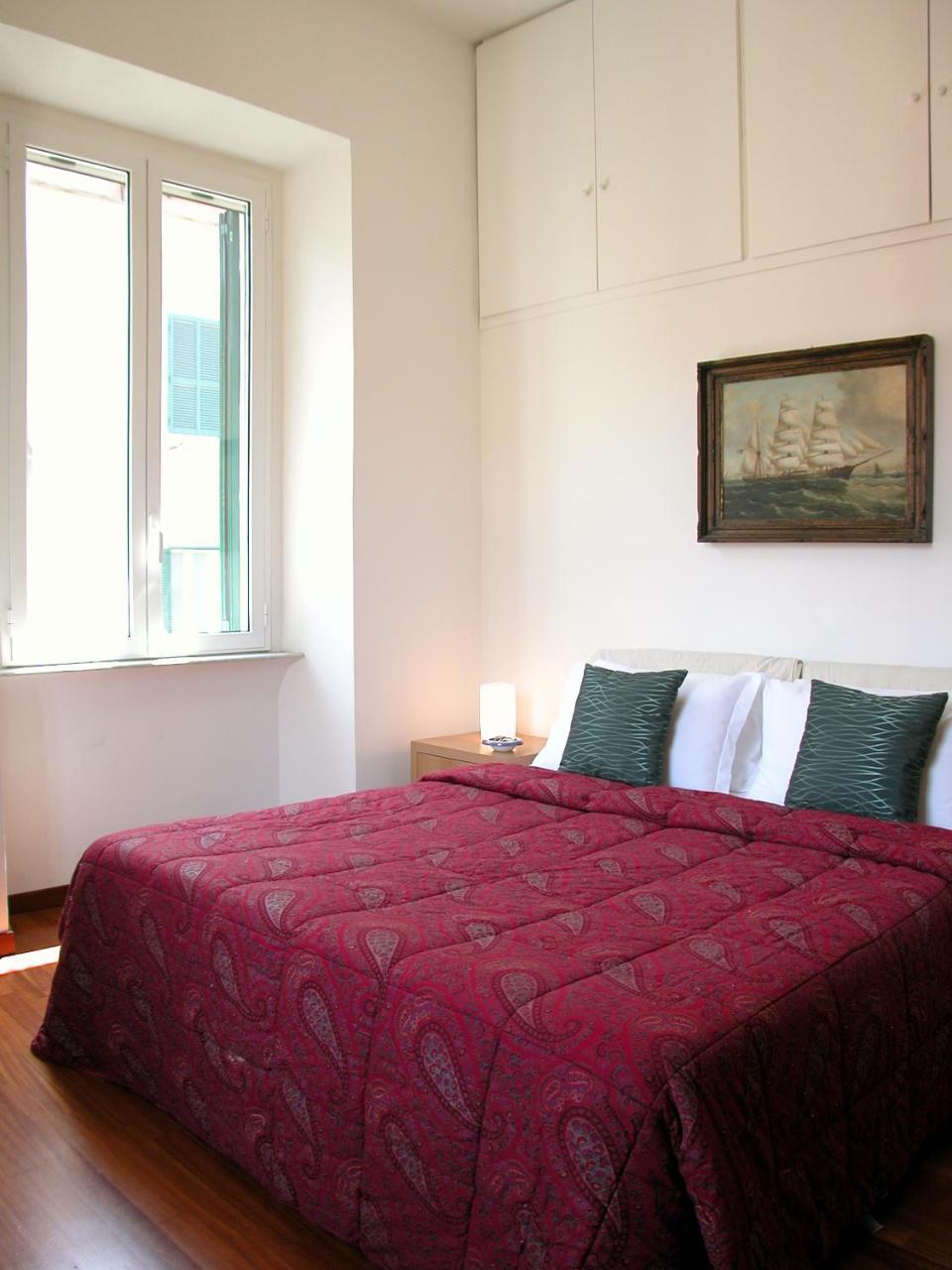 Rent In - Eroi * Rome