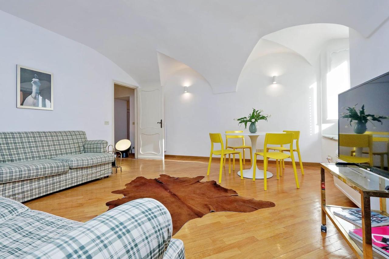 Clementina Charme - My Extra Apartment