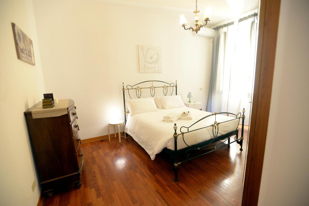 Mecenate Deluxe Colosseum Apartment