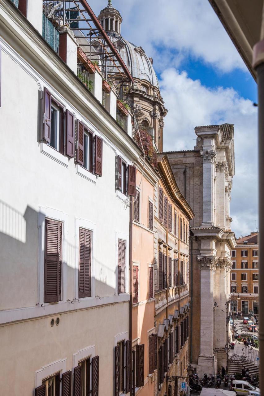 Rent In Giubbonari Apartment Rome