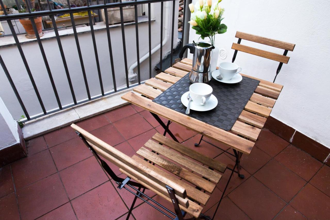 Rent In Giubbonari Apartment Rome