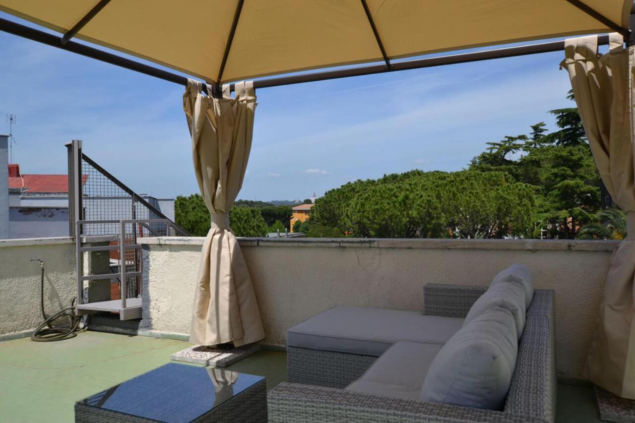 Penthouse And Eagle Eye Attic Combo Appartement