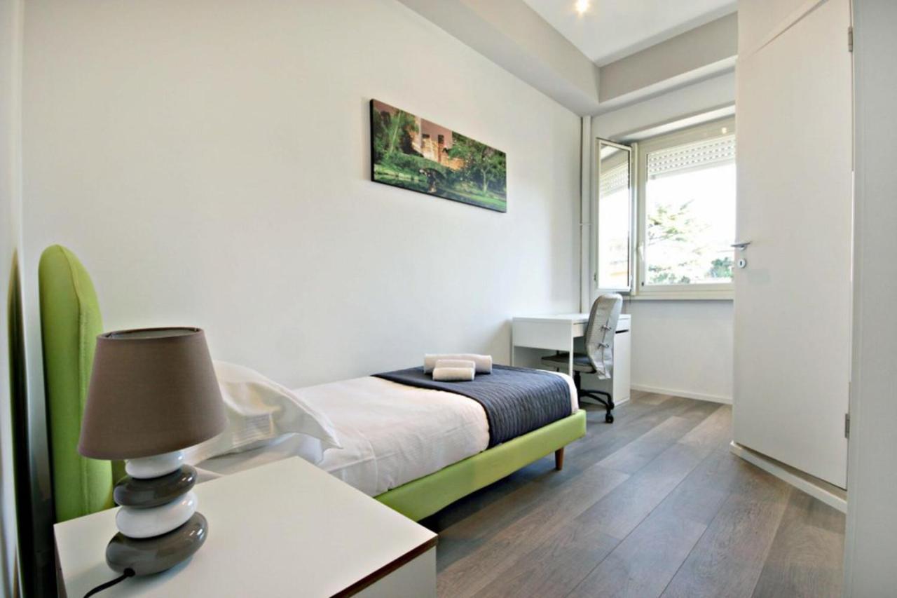 Appartement Penthouse And Eagle Eye Attic Combo *