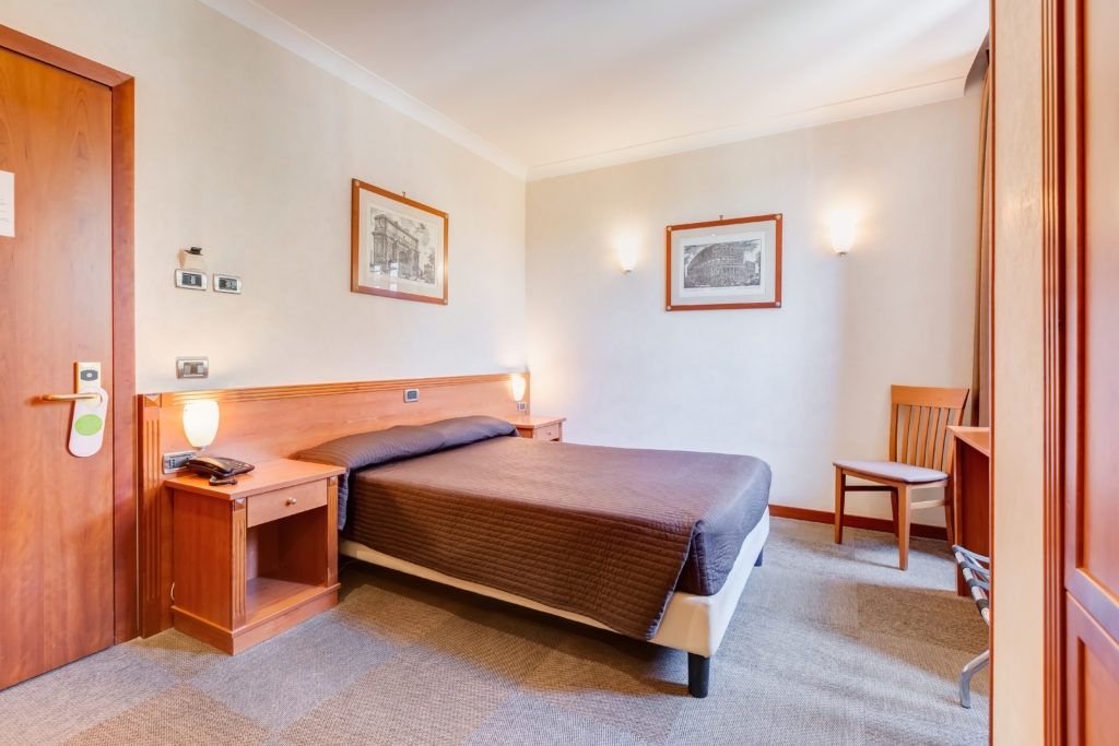 Hotel Romoli 3*