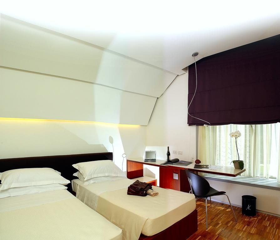 Black Hotel Rome