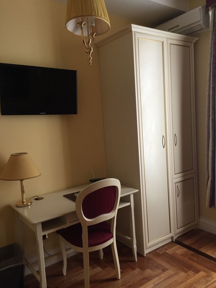 Gasthuis Relais Frattina Rome