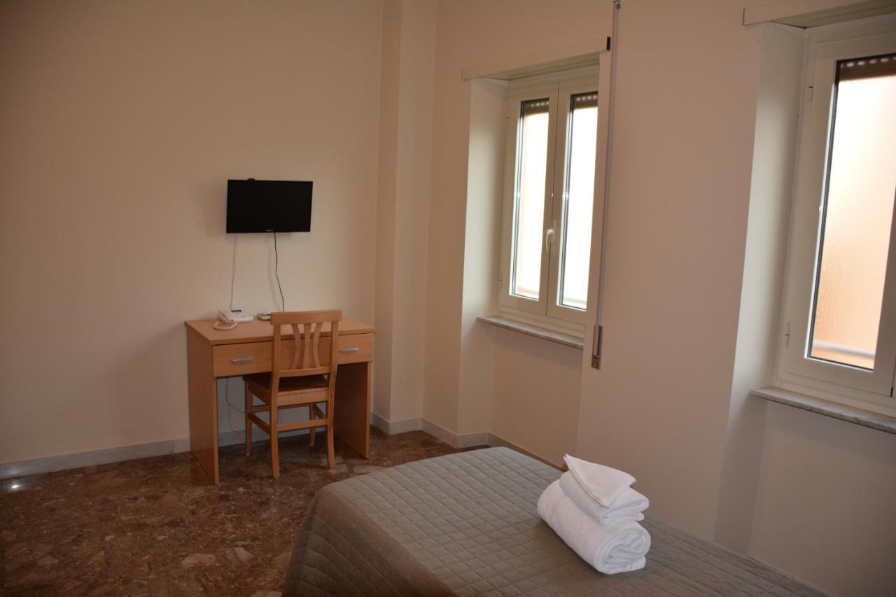 Madre Chiara Domus Guest house Rome