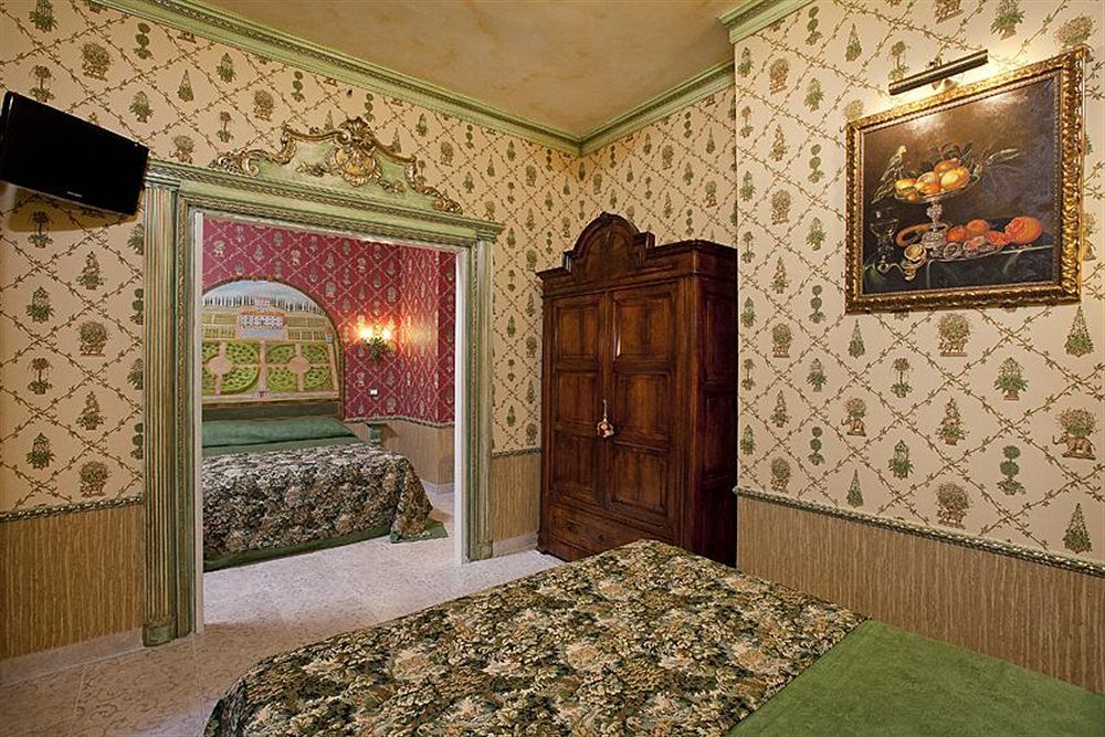Guest house Antica Dimora Horti Luculliani 2*