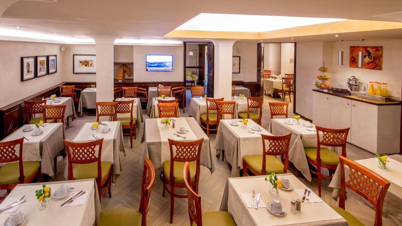 Oxford Hotel 4*