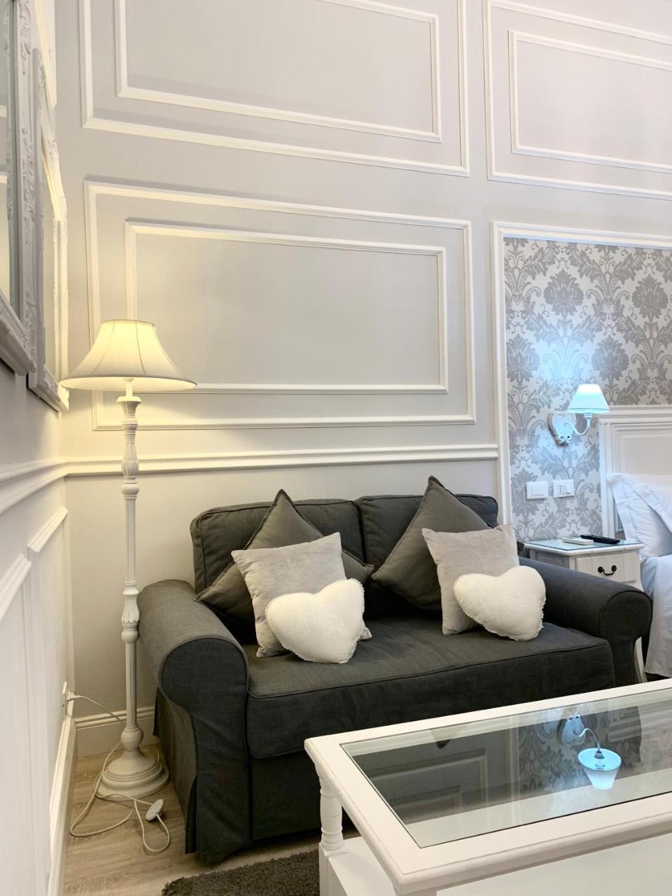 Charme & Chic Luxury Guest house Rome
