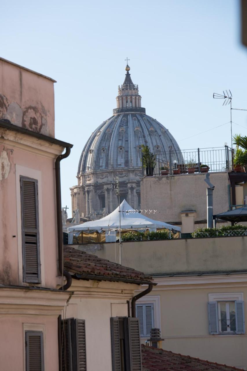 Vatican Borgo Pio 203 Rome
