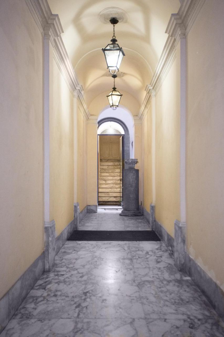 Vatican Borgo Pio 203 * Rome
