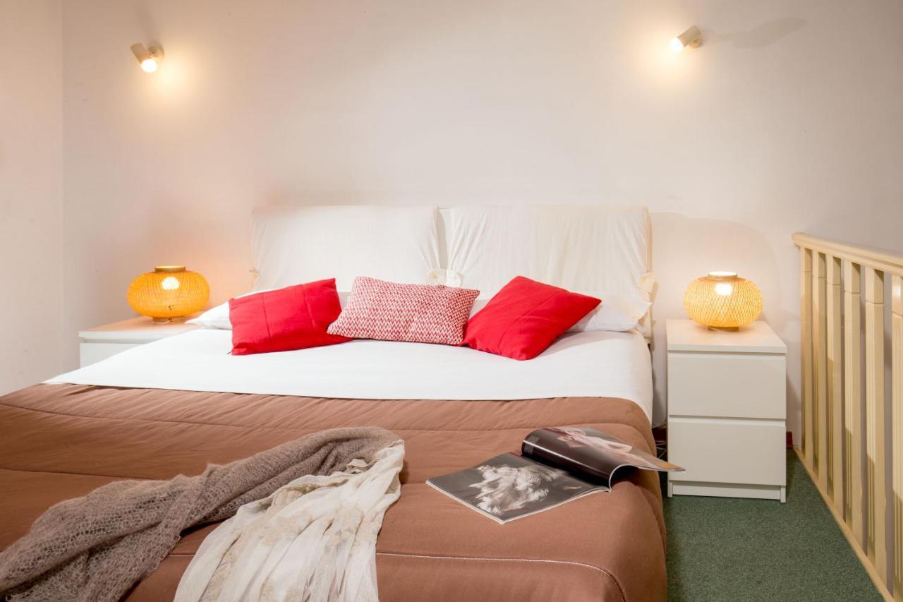 Navona White Apartment Rome