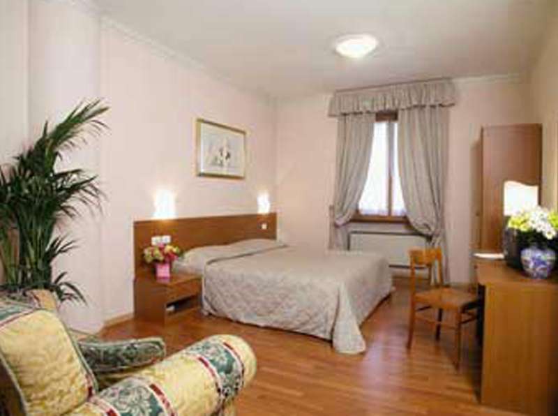 Hotel Flower Garden Rome
