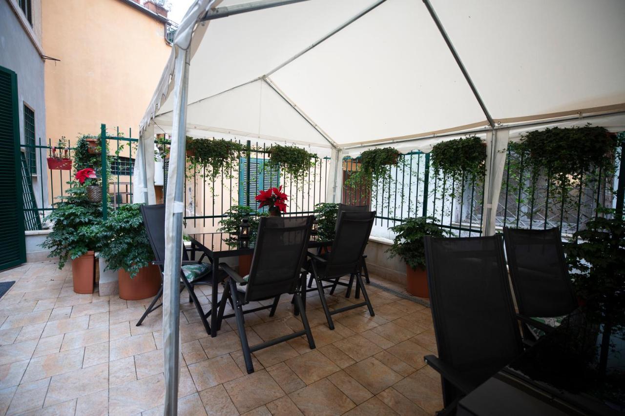 Flatinrome Trastevere Deluxe - Patio Casa de hóspedes 3*