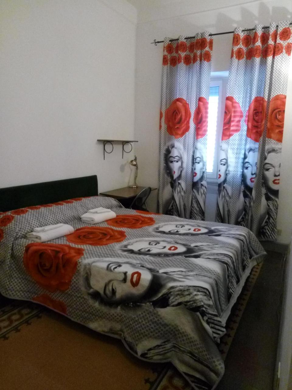 Booking House Bed & Breakfast