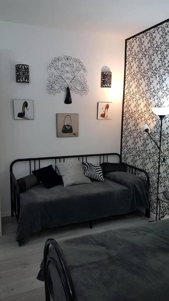 Bed & Breakfast La Finestra Di Fronte *