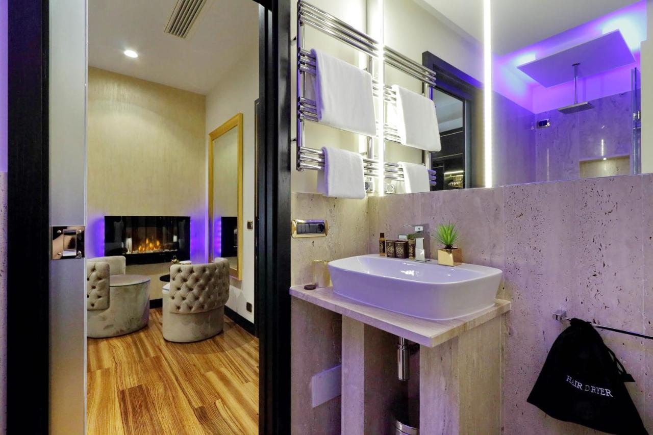 Spanish Hills Collection Luxury & Jacuzzi Maison d'hôtes 4*