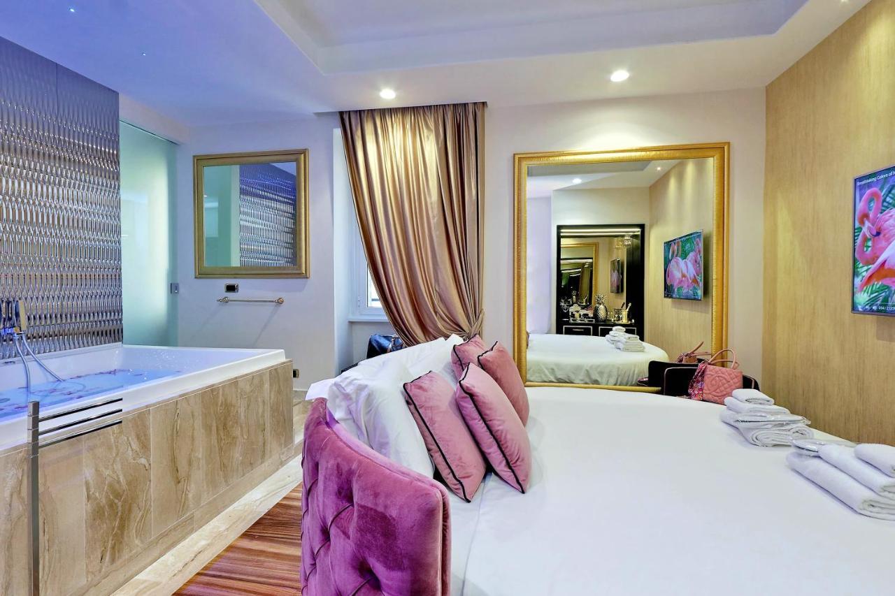 Spanish Hills Collection Luxury & Jacuzzi 4* Rome