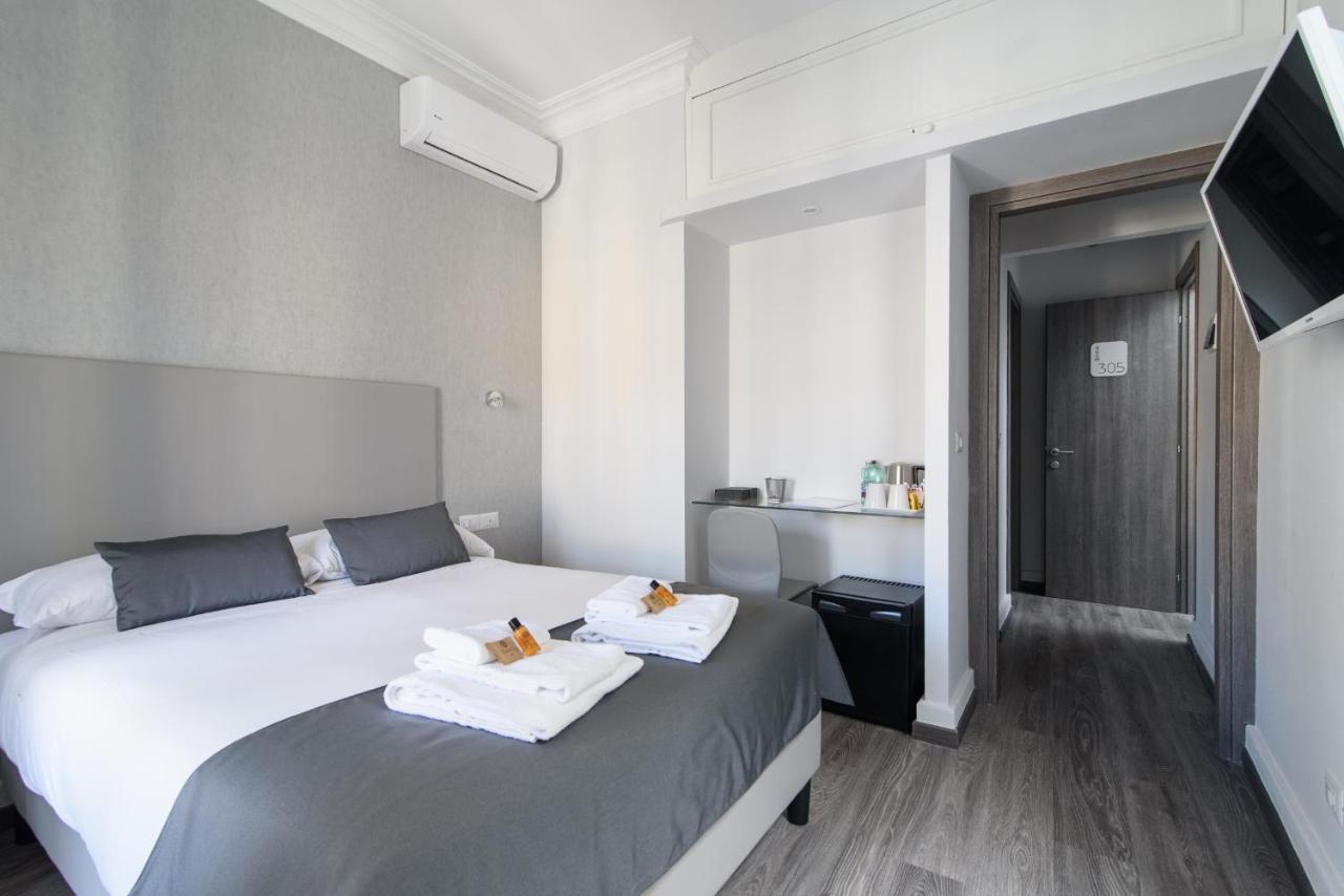 White Caesar Guest house Rome