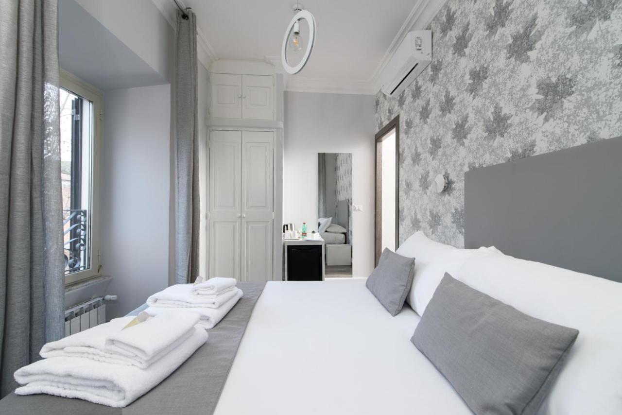 White Caesar Guest house 2*