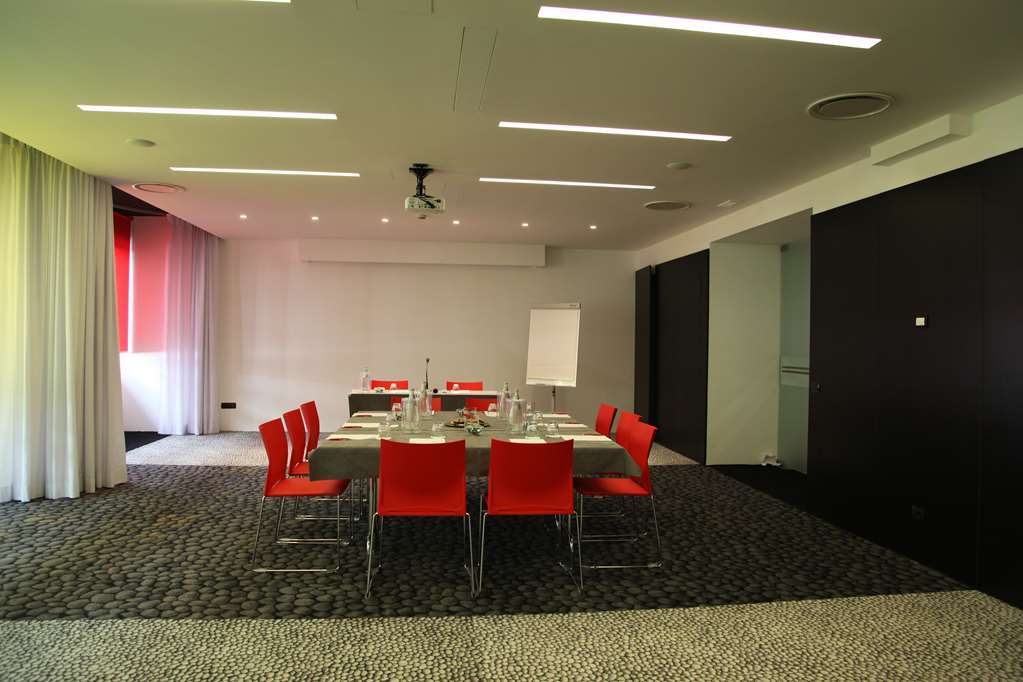 Hotel Ripa 4*