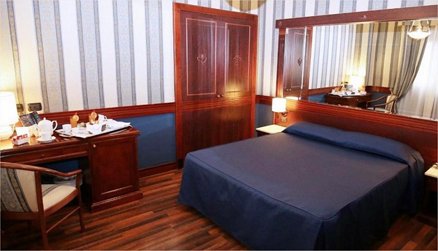Regent 4* Rome