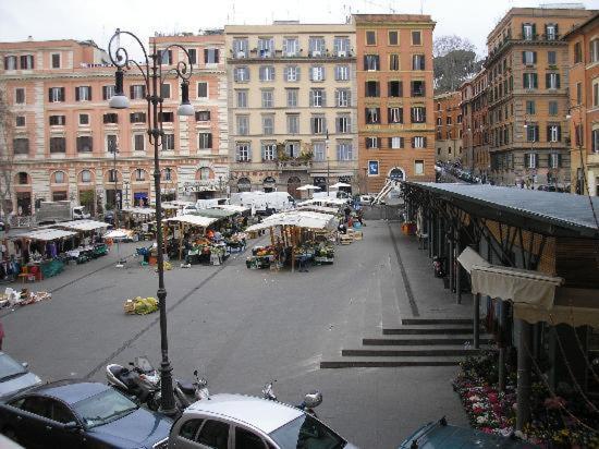 Midtown Trastevere Apartment Rome