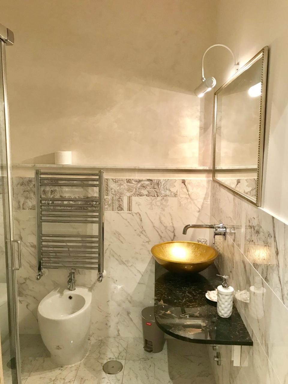 Biancaluna Guest house *