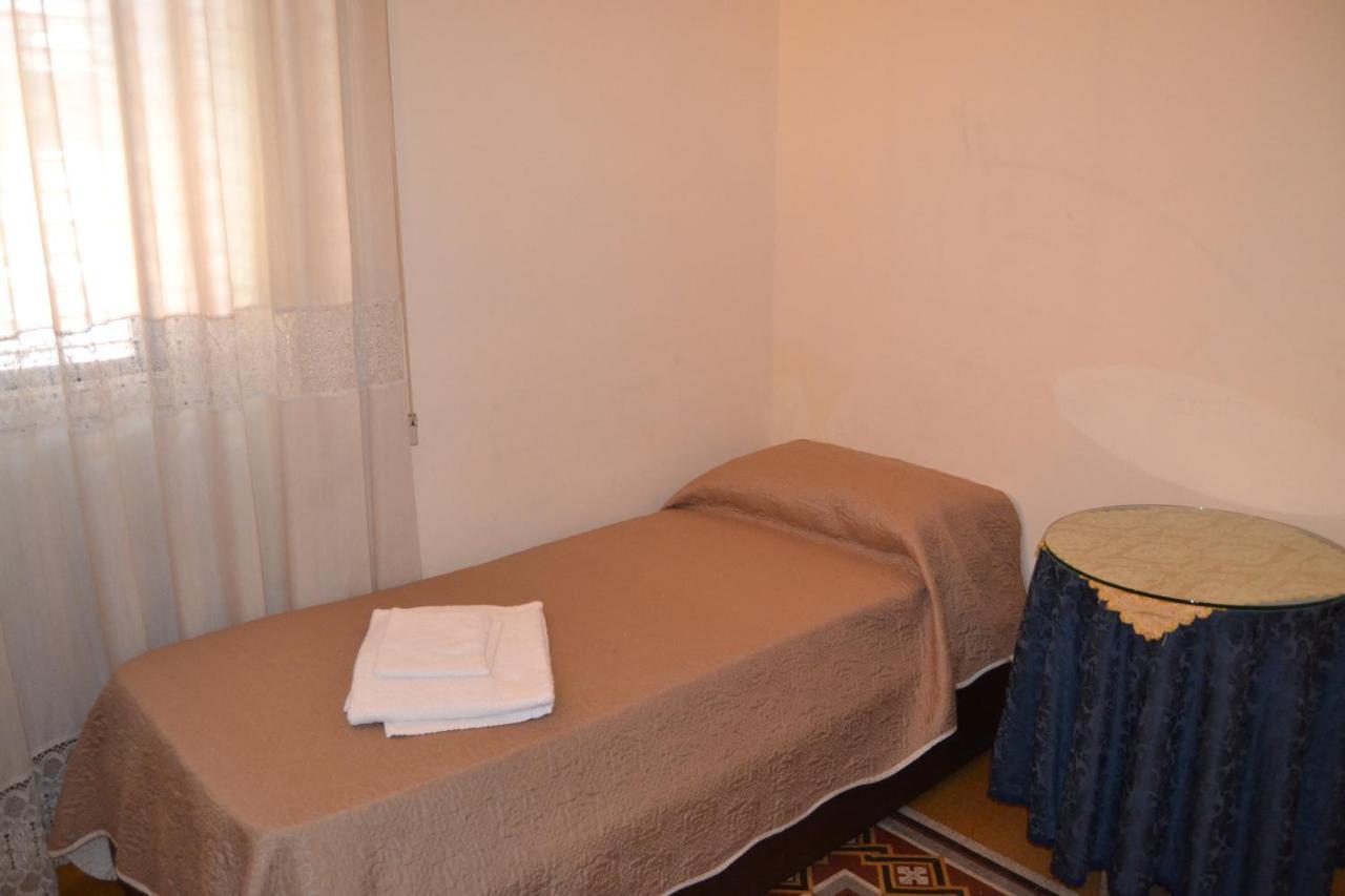 Booking House 3*