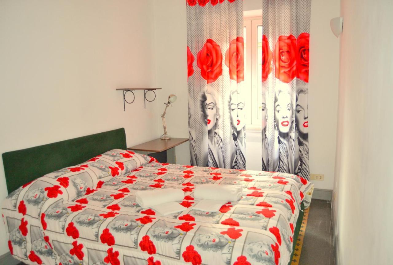 Bed & Breakfast Booking House