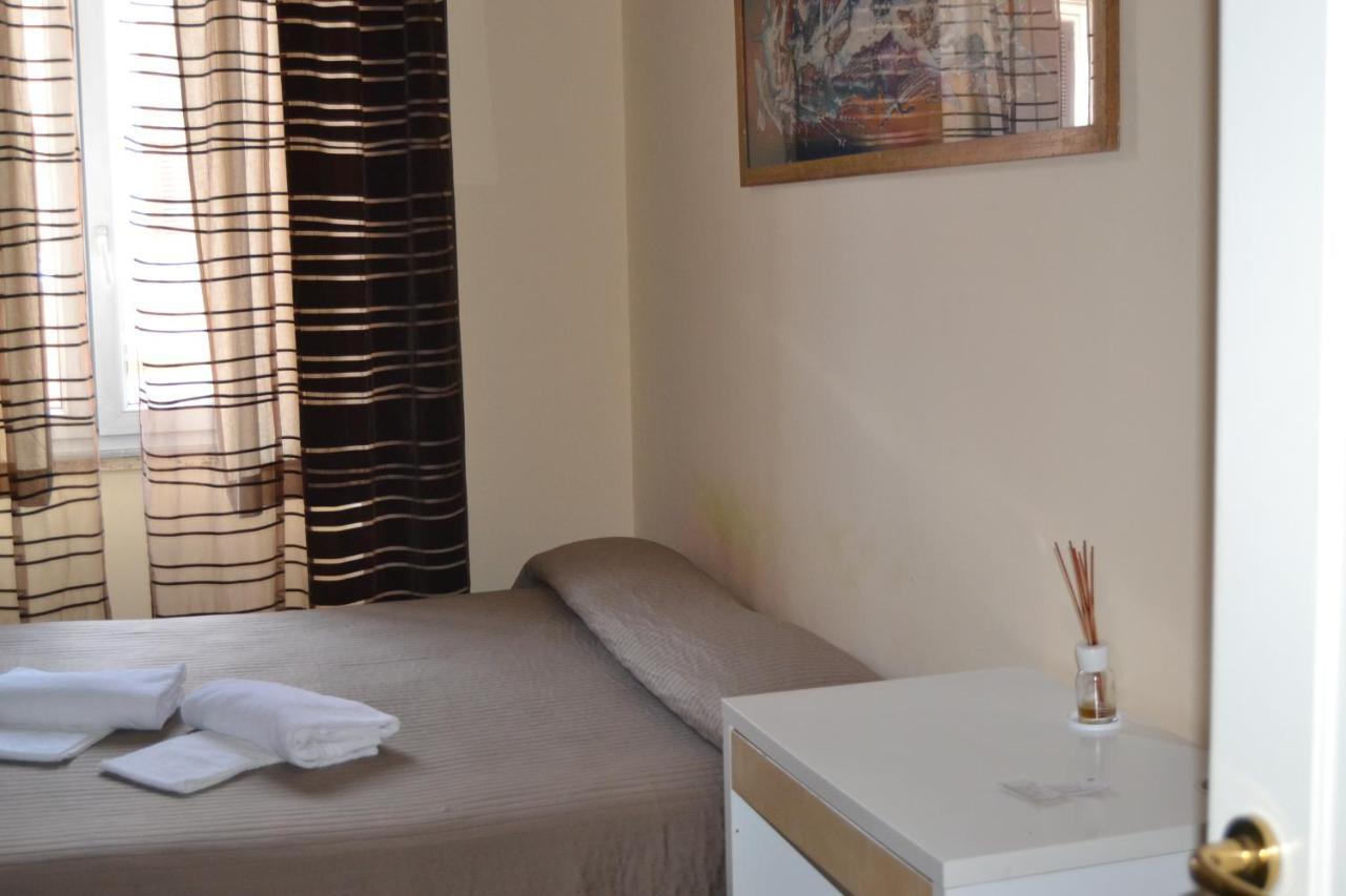 Couette-café House 3*