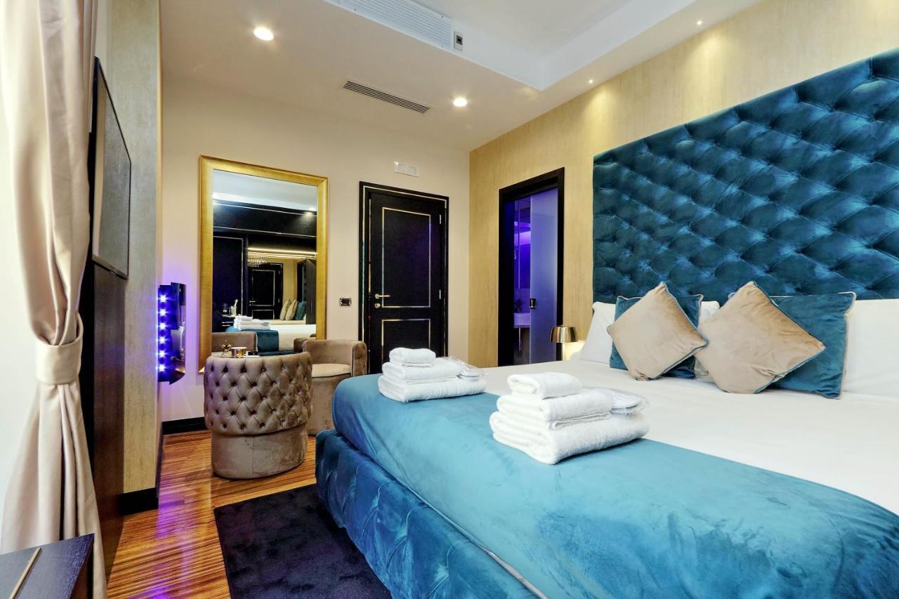 Spanish Hills Collection Luxury & Jacuzzi Maison d'hôtes