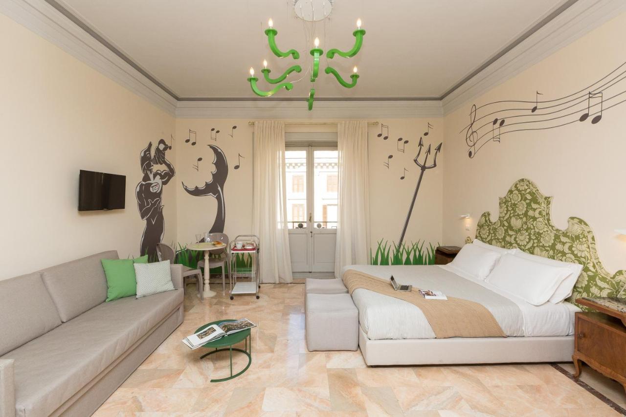 Tritone 125 Guest house
