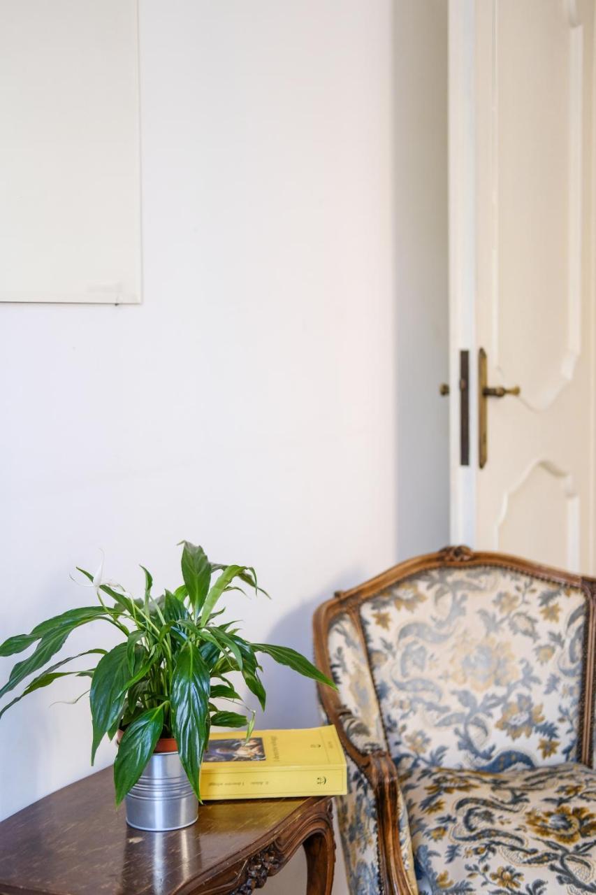 Spacious With Big Terrace At Colosseum Appartement