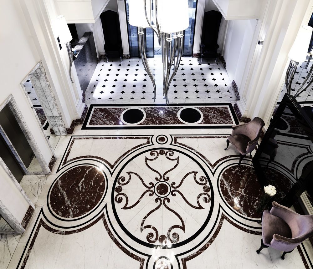 Leon's Place In Hotel 4*