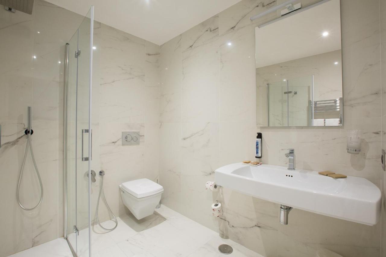 Floris 3* Rome