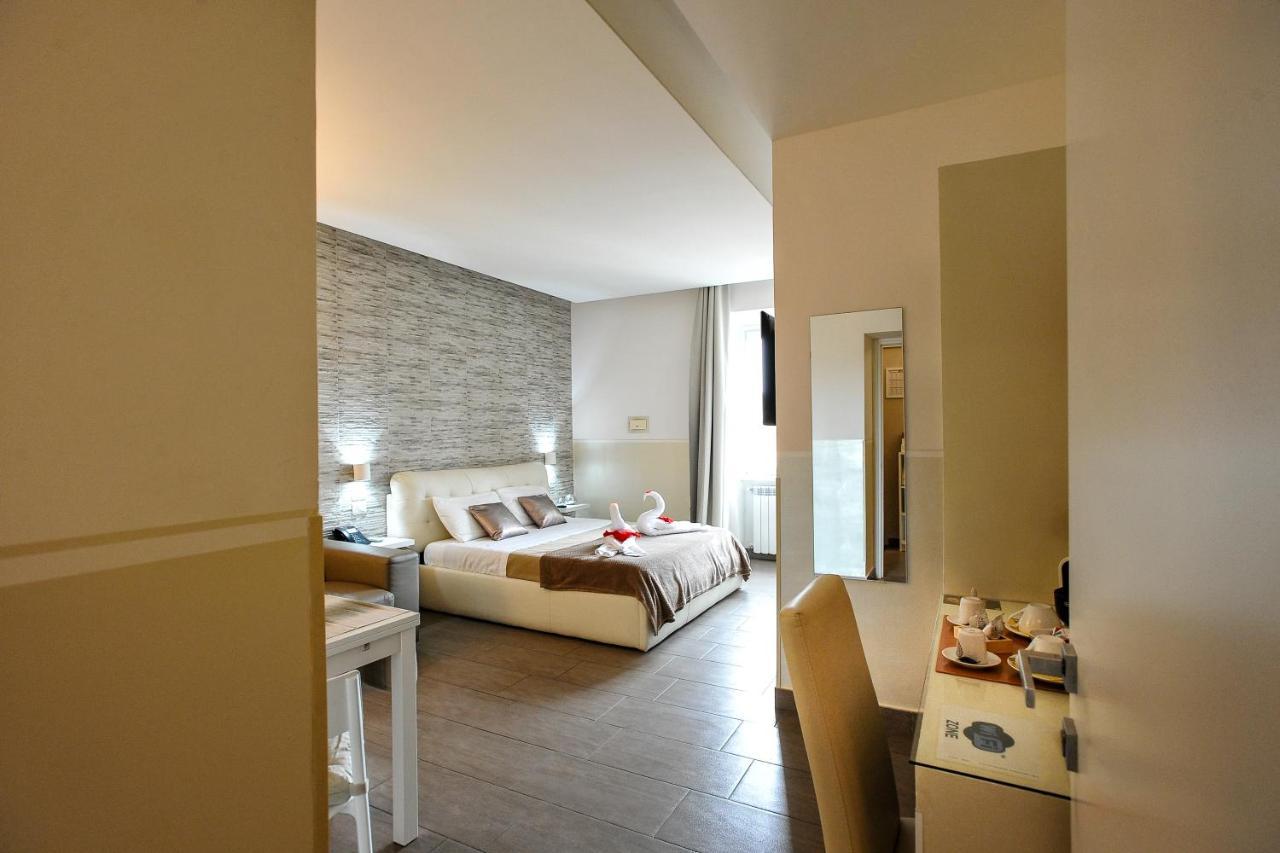 Domus Castroni Pompeo Magno Bed & Breakfast Rome