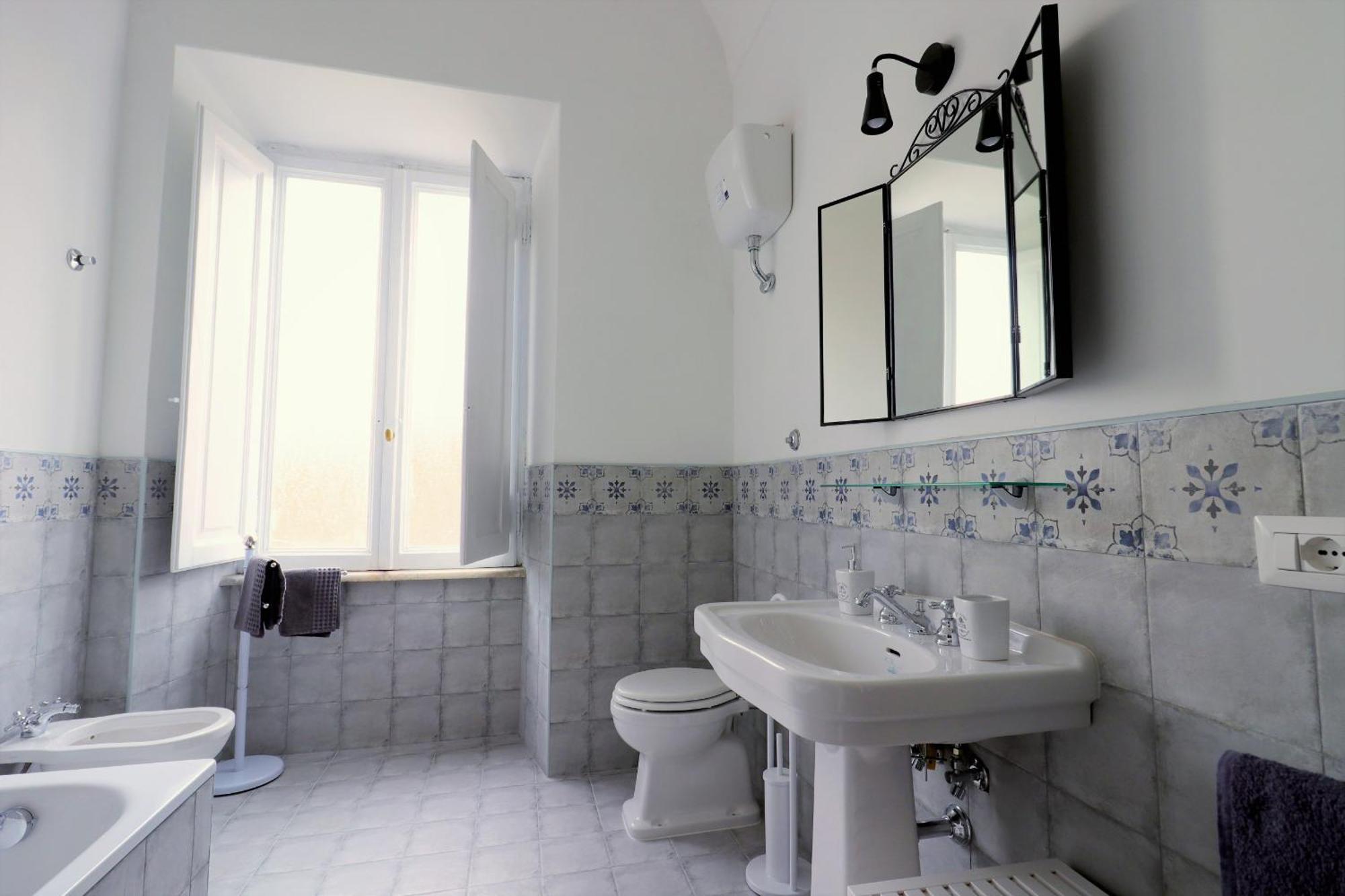 Trevi Grand Blu Rome