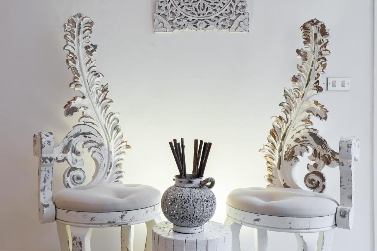 Apartment Via Frattina *