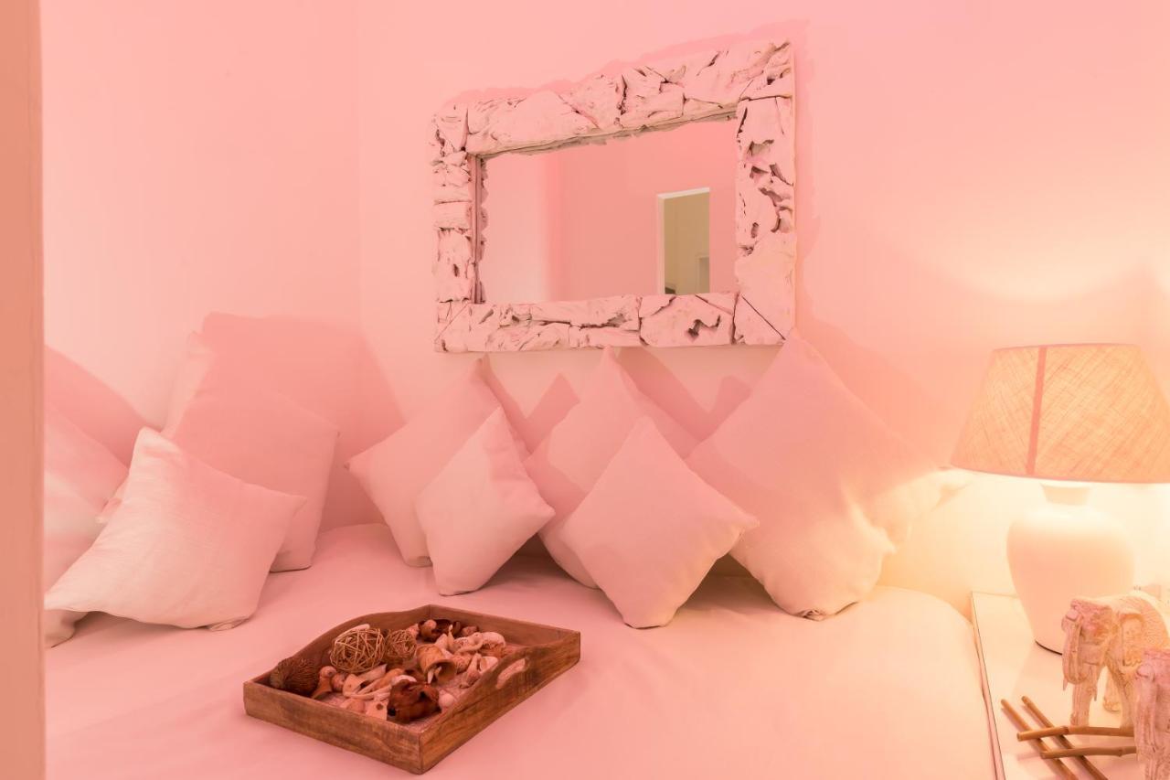 Apartment Via Frattina Rome