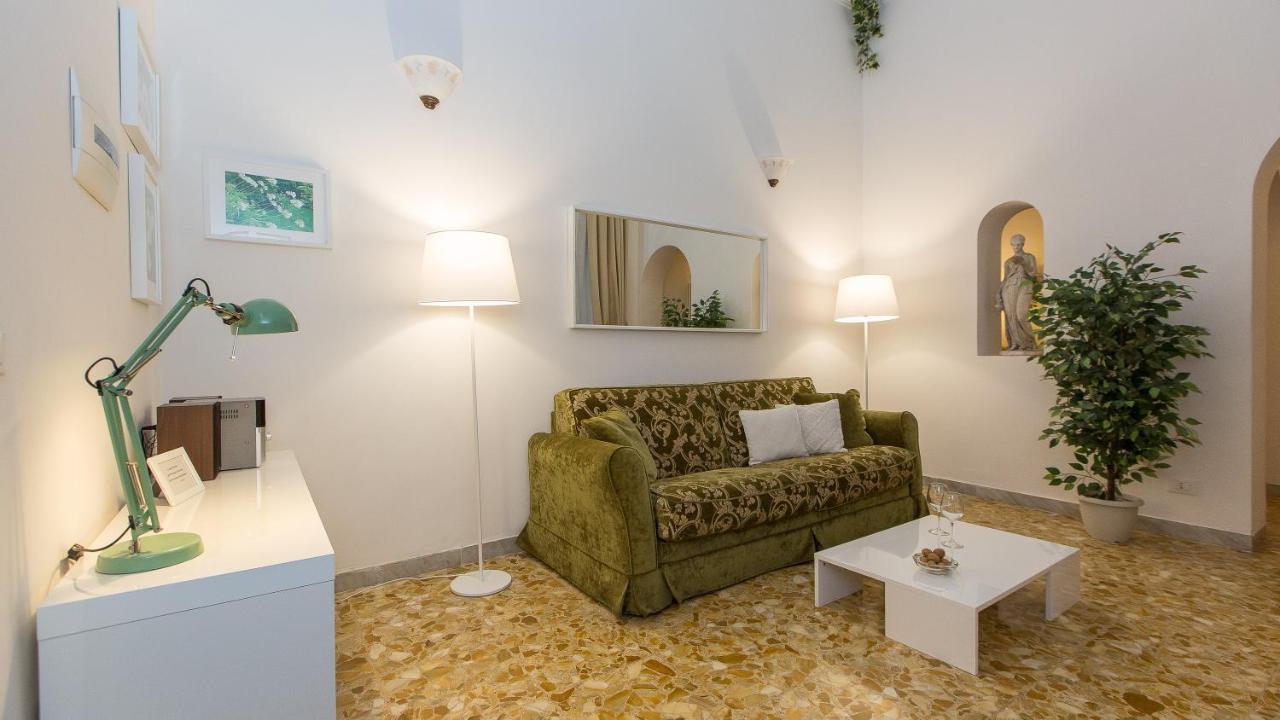 Atheneum By Rental In Rome * Rome
